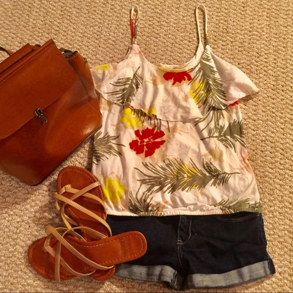 Floral Banded Tank Top - Picture 2 of 4